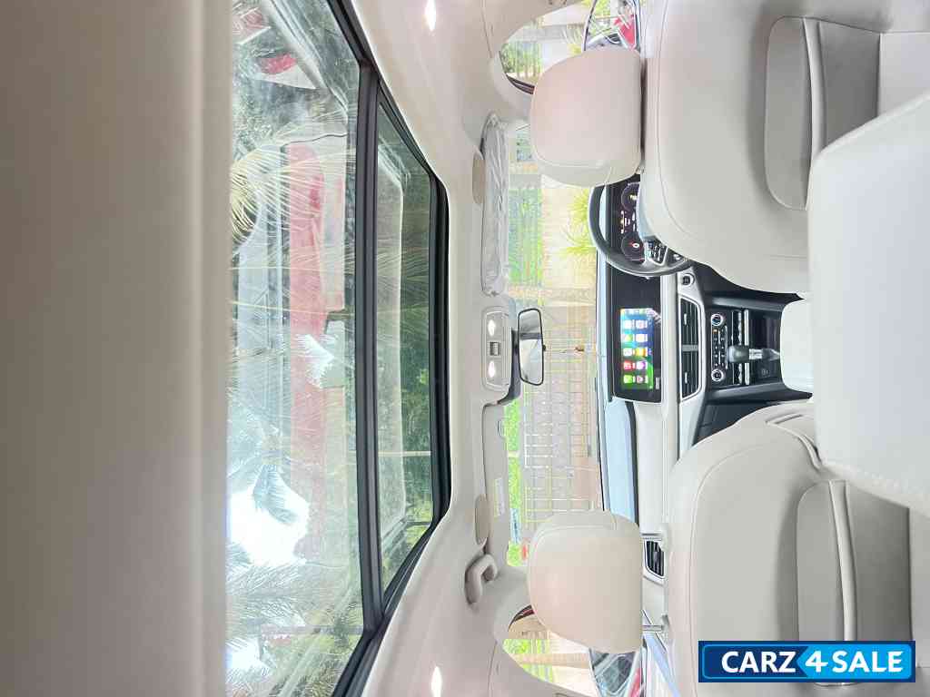 Red Rage Mahindra XUV700 Ax7(L)AT