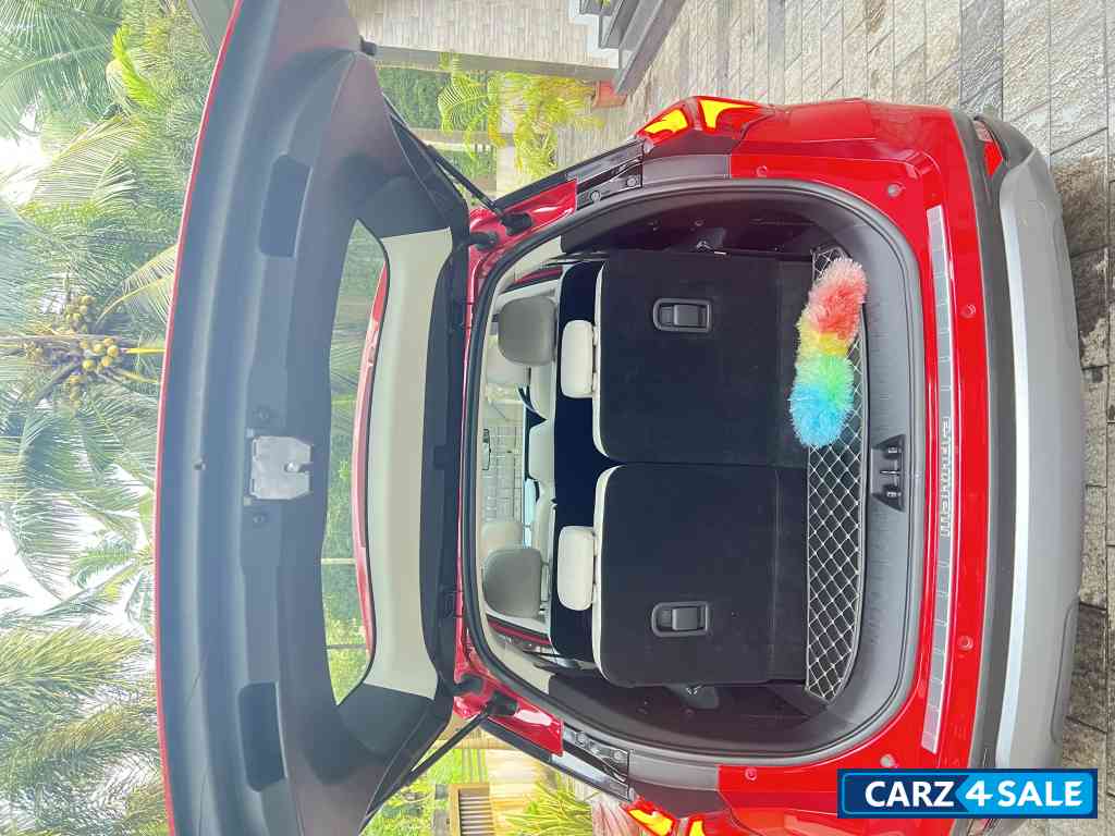 Red Rage Mahindra XUV700 Ax7(L)AT