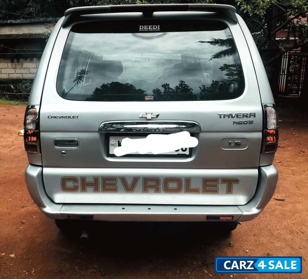 Silver Chevrolet Tavera Neo 3 LS BS III 7 seater