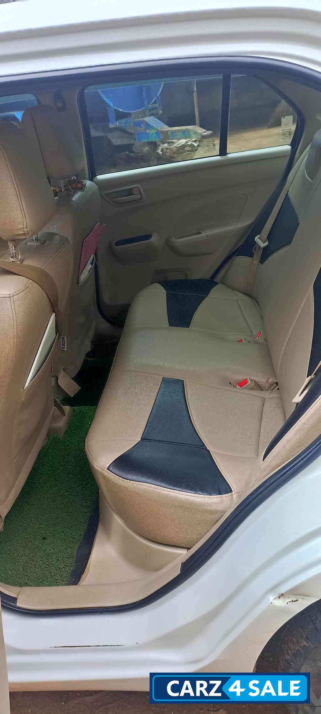 White Maruti Suzuki Dzire Tour S CNG