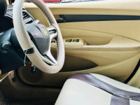 Silver Honda City iv-tech s