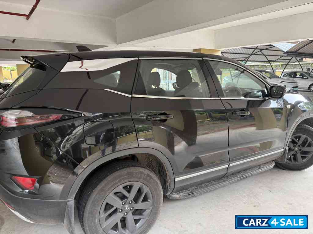 Black Tata Harrier XZ+ Dark Edition