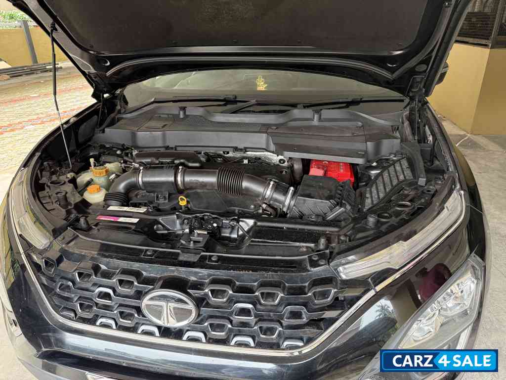 Black Tata Harrier XZ+ Dark Edition