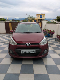 Wine Red Hyundai i10 Grand i10