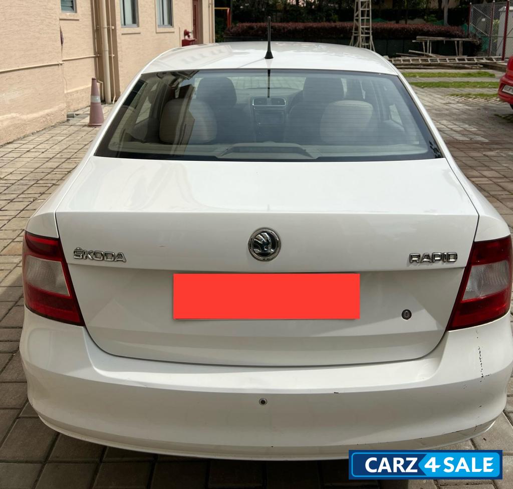 Skoda Rapid Elegance AT 1.6 MPI