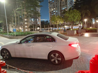 White Mercedes-Benz C-Class C200