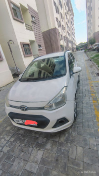 Hyundai  1.1 credit sportz 2015 Model