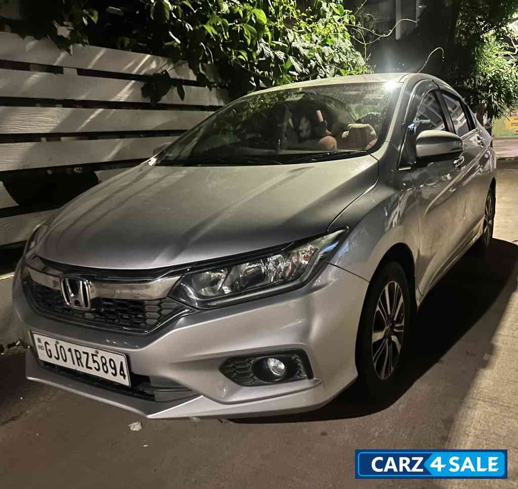 Alabaster Silver Honda City V IVTEC MT