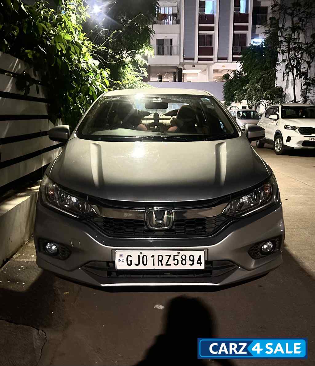 Alabaster Silver Honda City V IVTEC MT