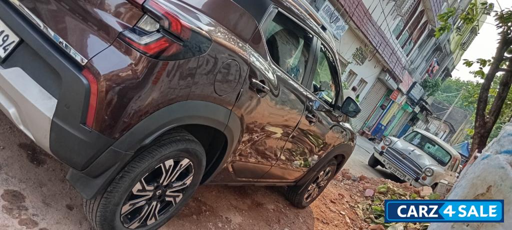 Mahogany Brown Renault Kiger KIGER RXZ PETROL EASY-R 1.0L