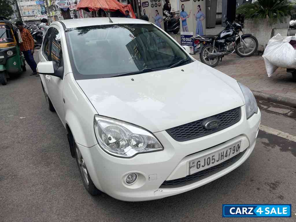 Ford Fiesta Classic titunium