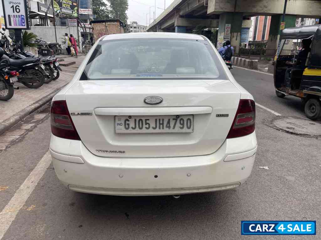 Ford Fiesta Classic titunium