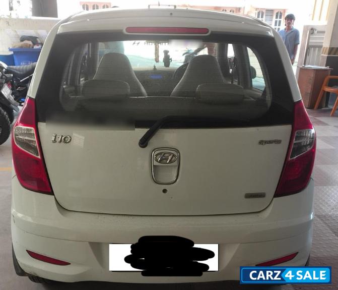 Hyundai i10 Sportz automatic