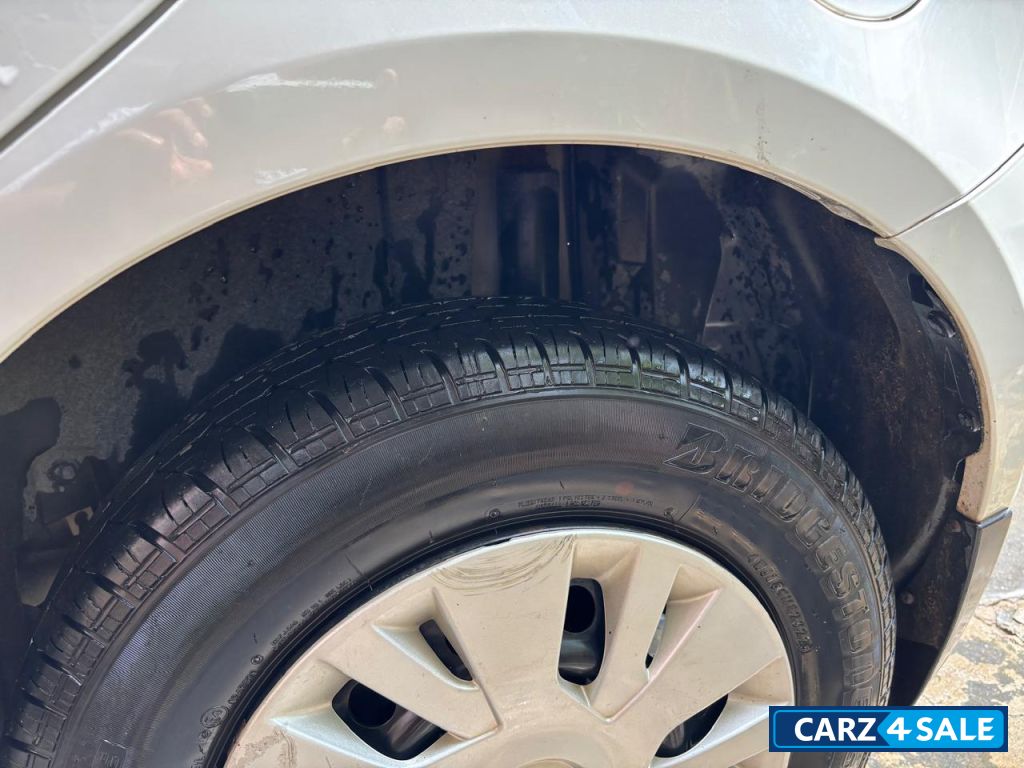 Maruti Suzuki Swift Vxi Optional