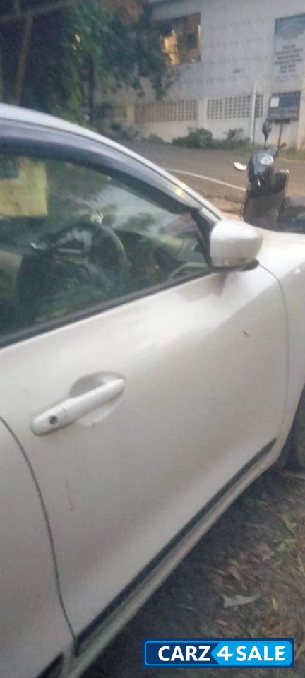 Maruti Suzuki Dzire VX 1