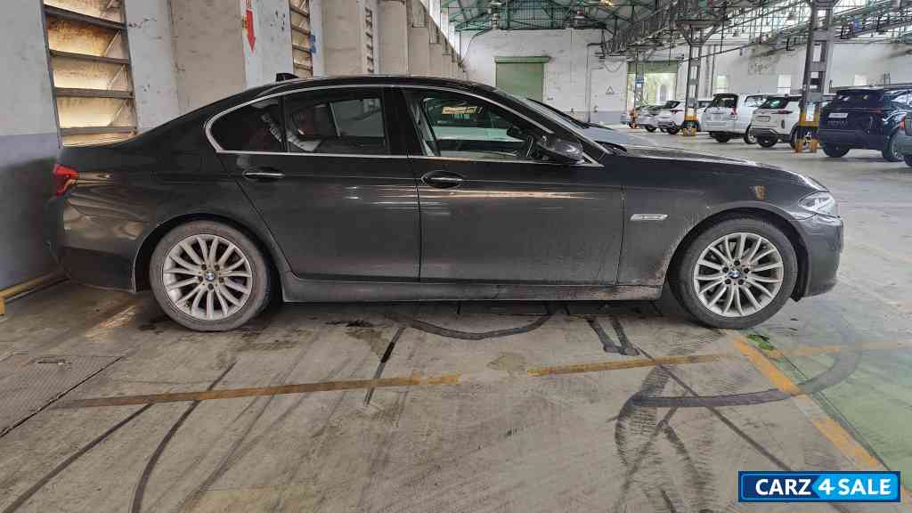 BMW 5-Series 520 D luxury line BMW 5-Series 520 D luxury line