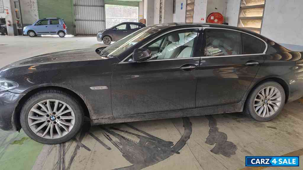 BMW 5-Series 520 D luxury line BMW 5-Series 520 D luxury line