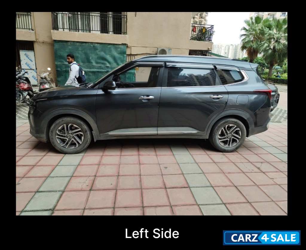 Gravity Grey Kia Carens Luxury Plus 7 Seater