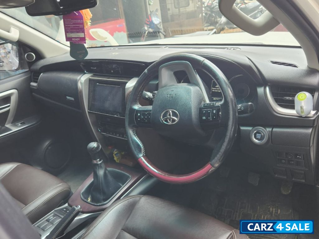 Toyota Fortuner 4×4 SIGMA