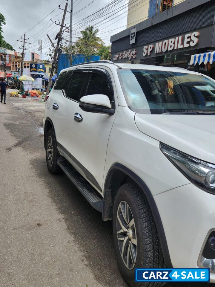 Toyota Fortuner 4×4 SIGMA