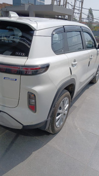 Maruti Suzuki Grand Vitara Sigma Smart Variant