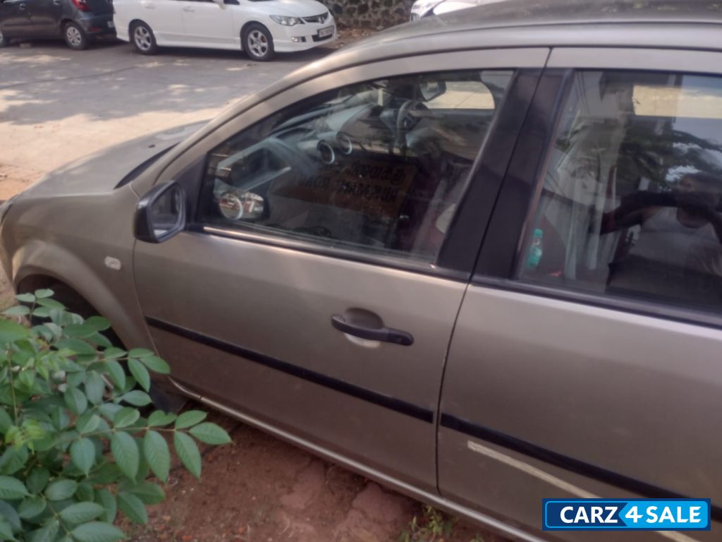 Ford Fiesta 1400 EXI