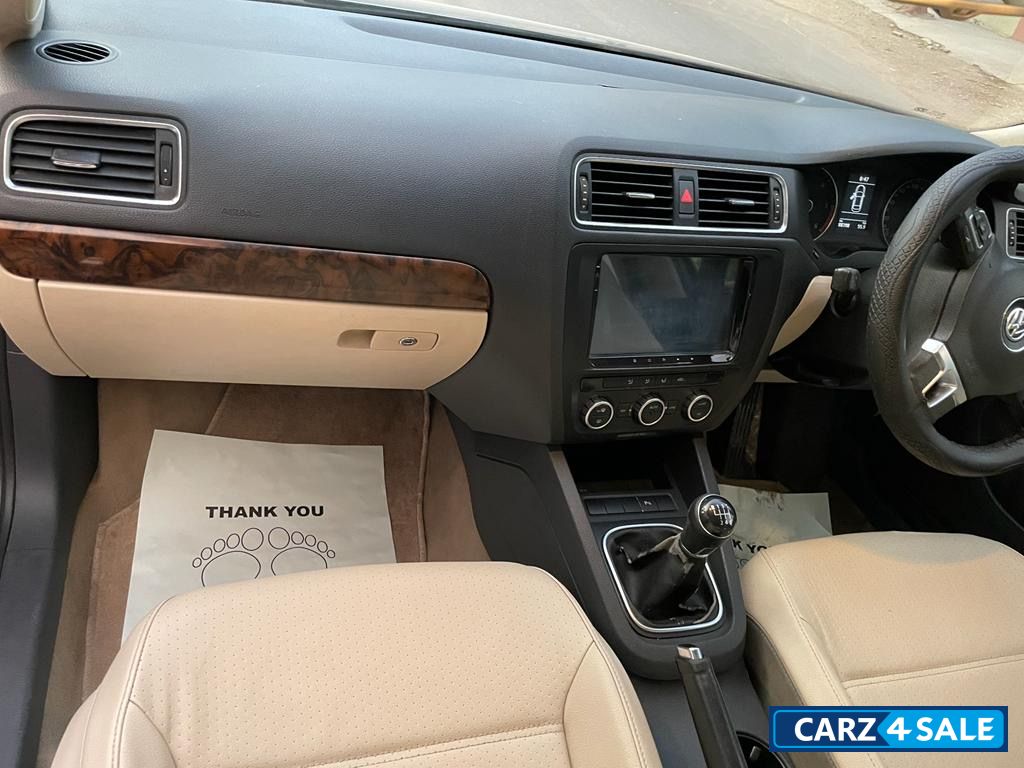 Platinum Gr Volkswagen Jetta COMFORTLINE DSL Platinum Gr Volkswagen Jetta COMFORTLINE DSL