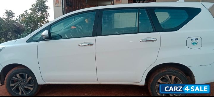 Toyota Innova Crysta