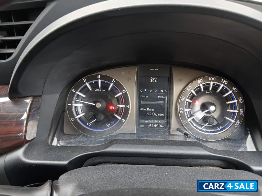 Toyota Innova Crysta