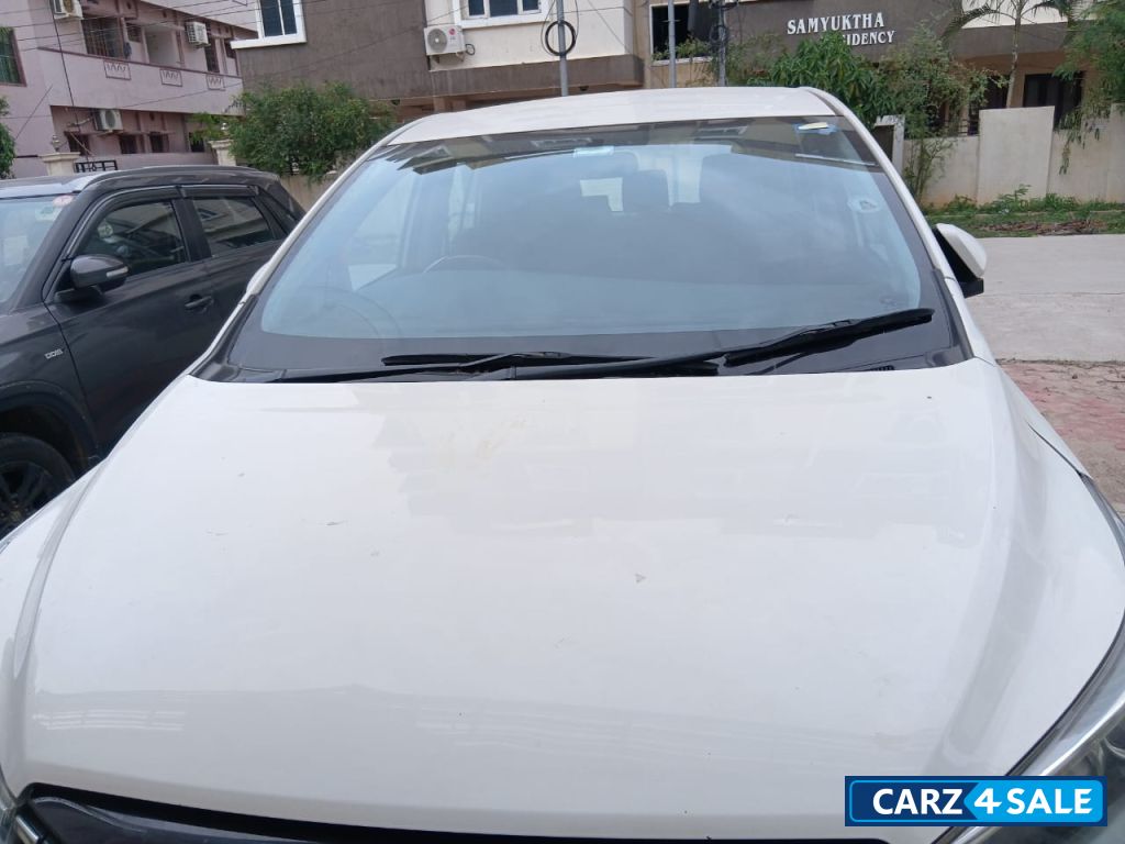 Toyota Innova Crysta