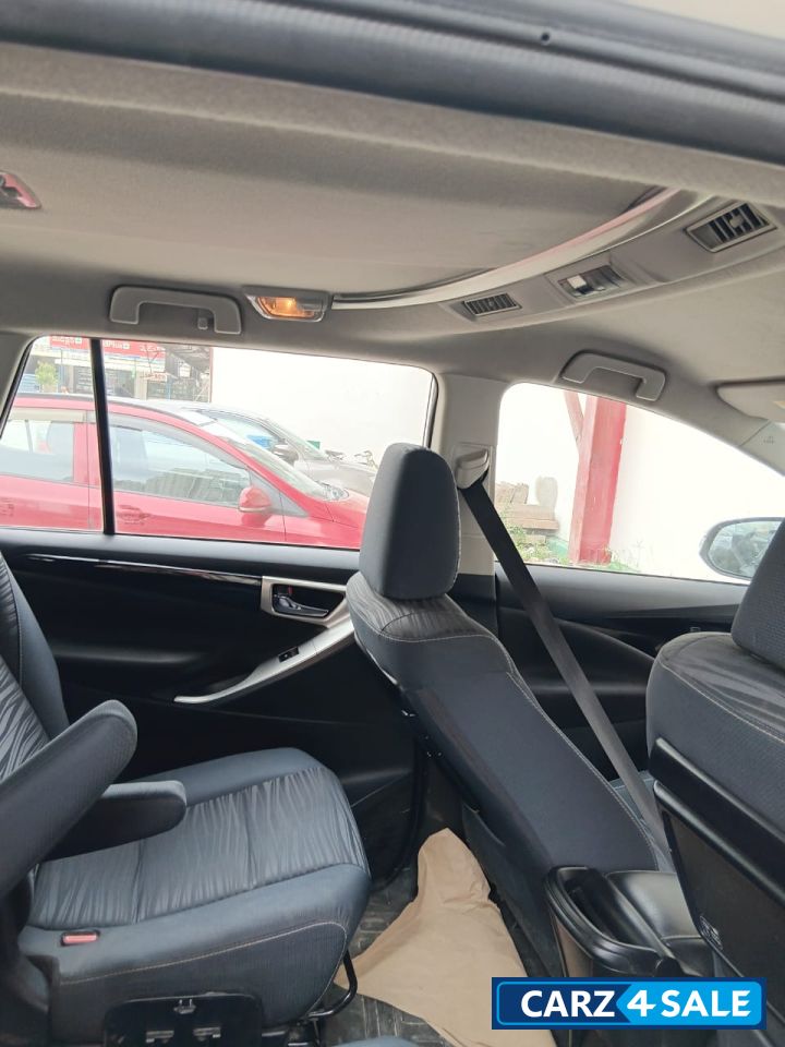 Toyota Innova Crysta