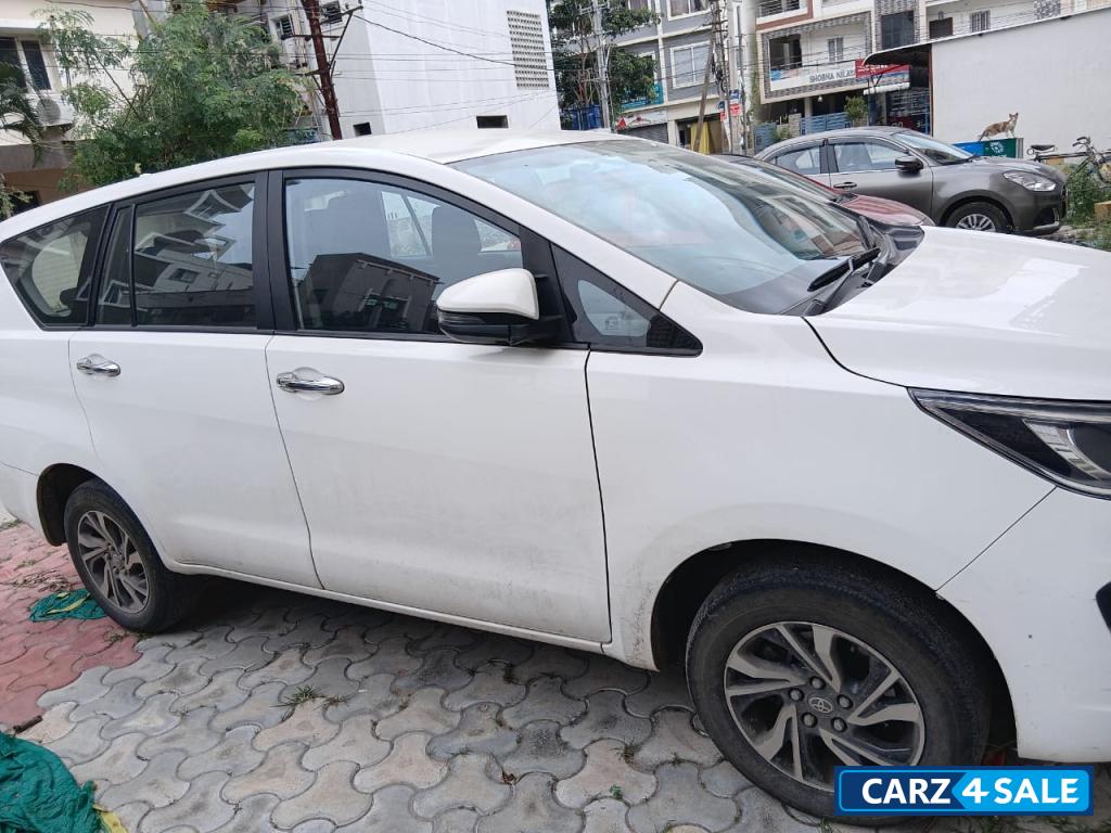 Toyota Innova Crysta