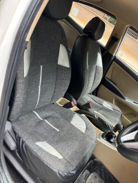 White Hyundai Verna 1.4 VTVT