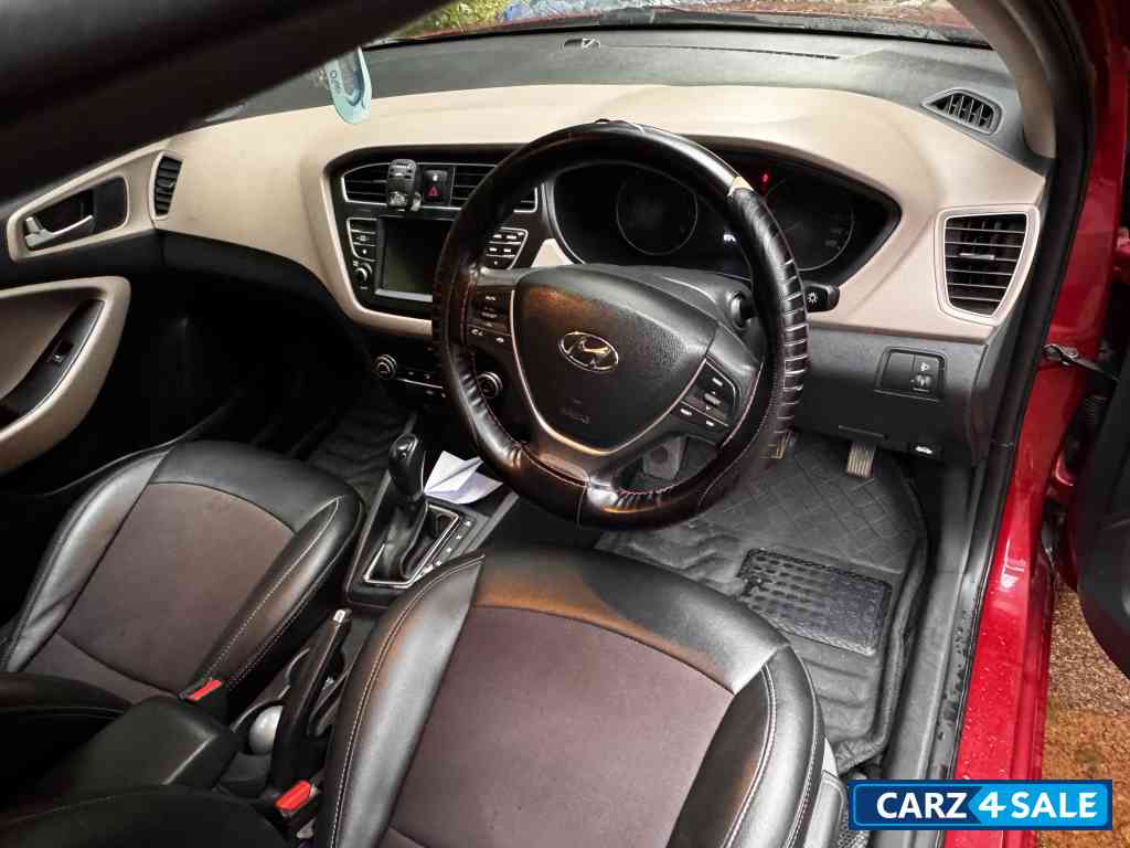 Red Hyundai Elite i20 Elite i20