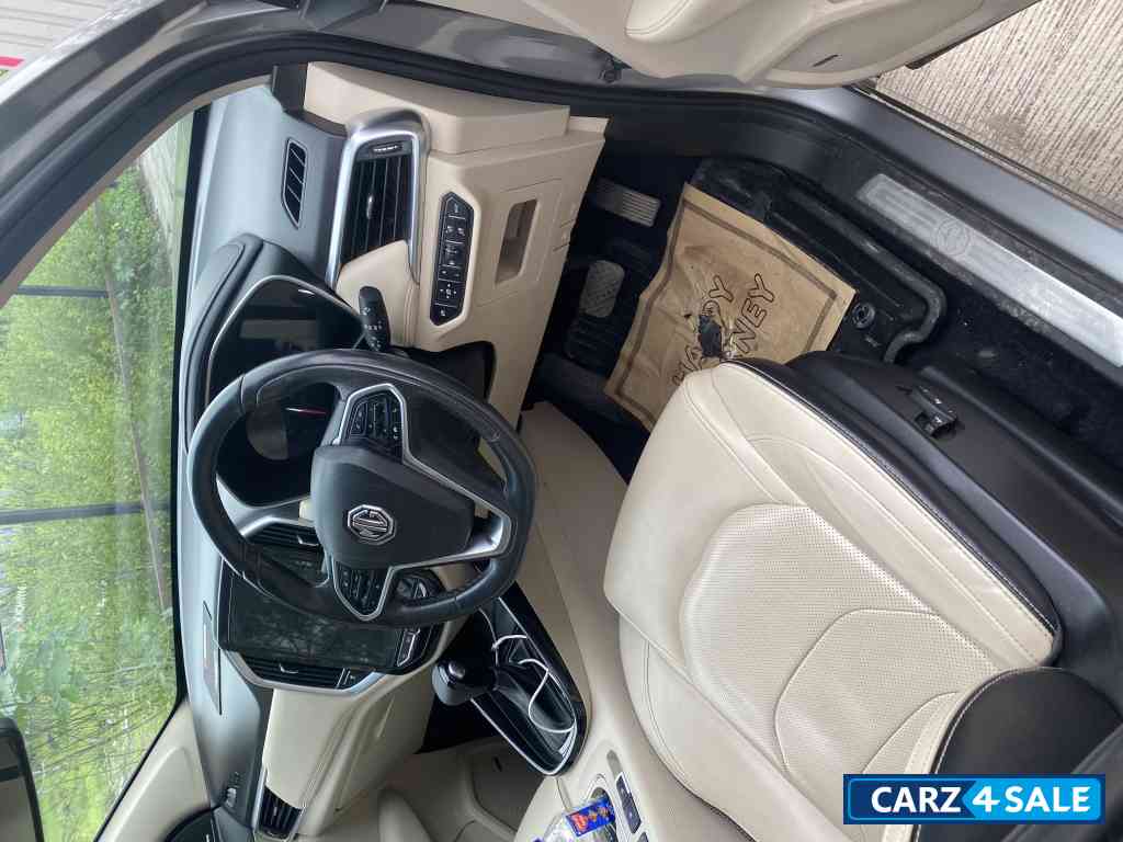 Grey MG Hector 1.5 DCT Petrol Automatic