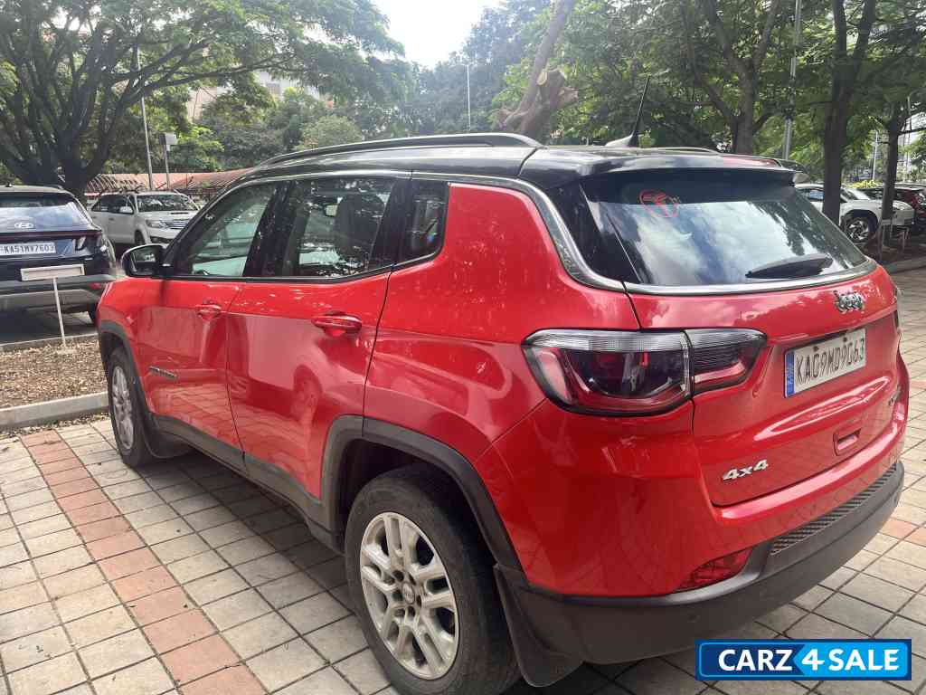 Red Jeep Compass Diesel 4*4 limited 2.0