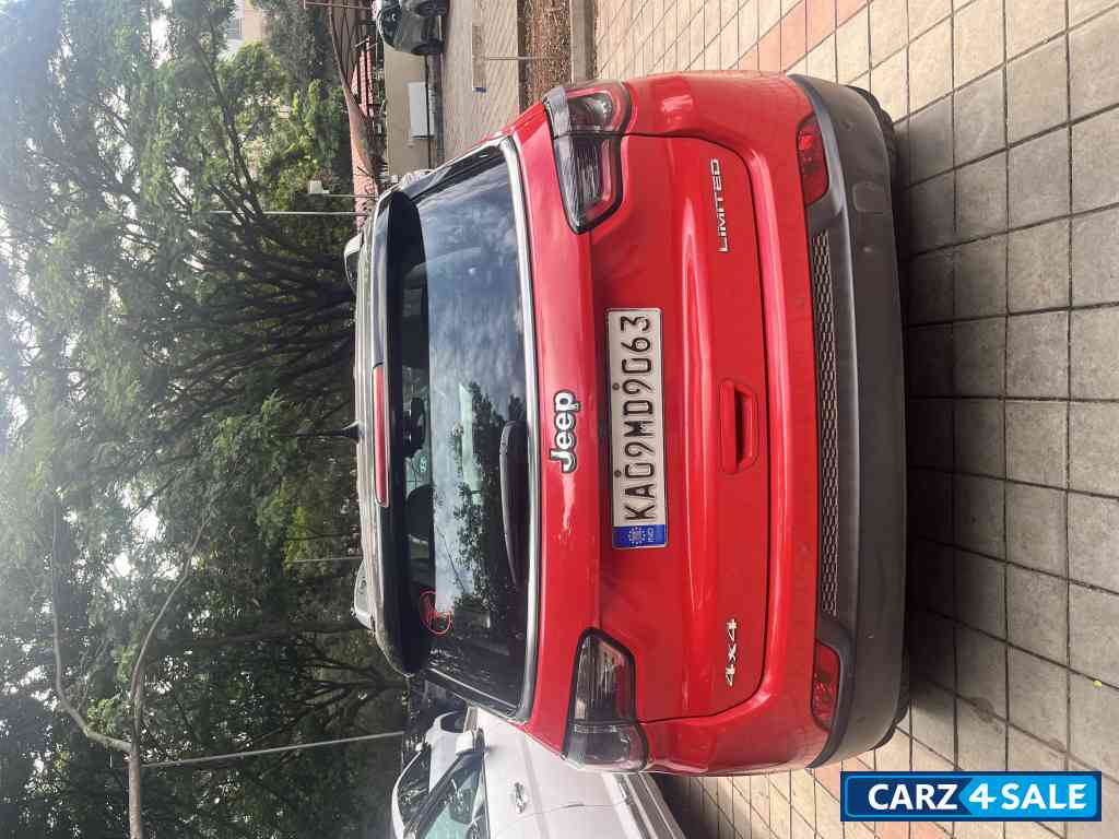 Red Jeep Compass Diesel 4*4 limited 2.0