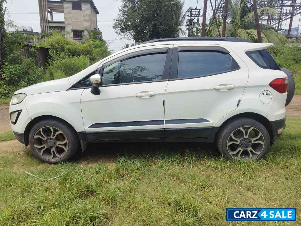 White Ford Ecosport 1.5 signature edition with sunroof  petrol