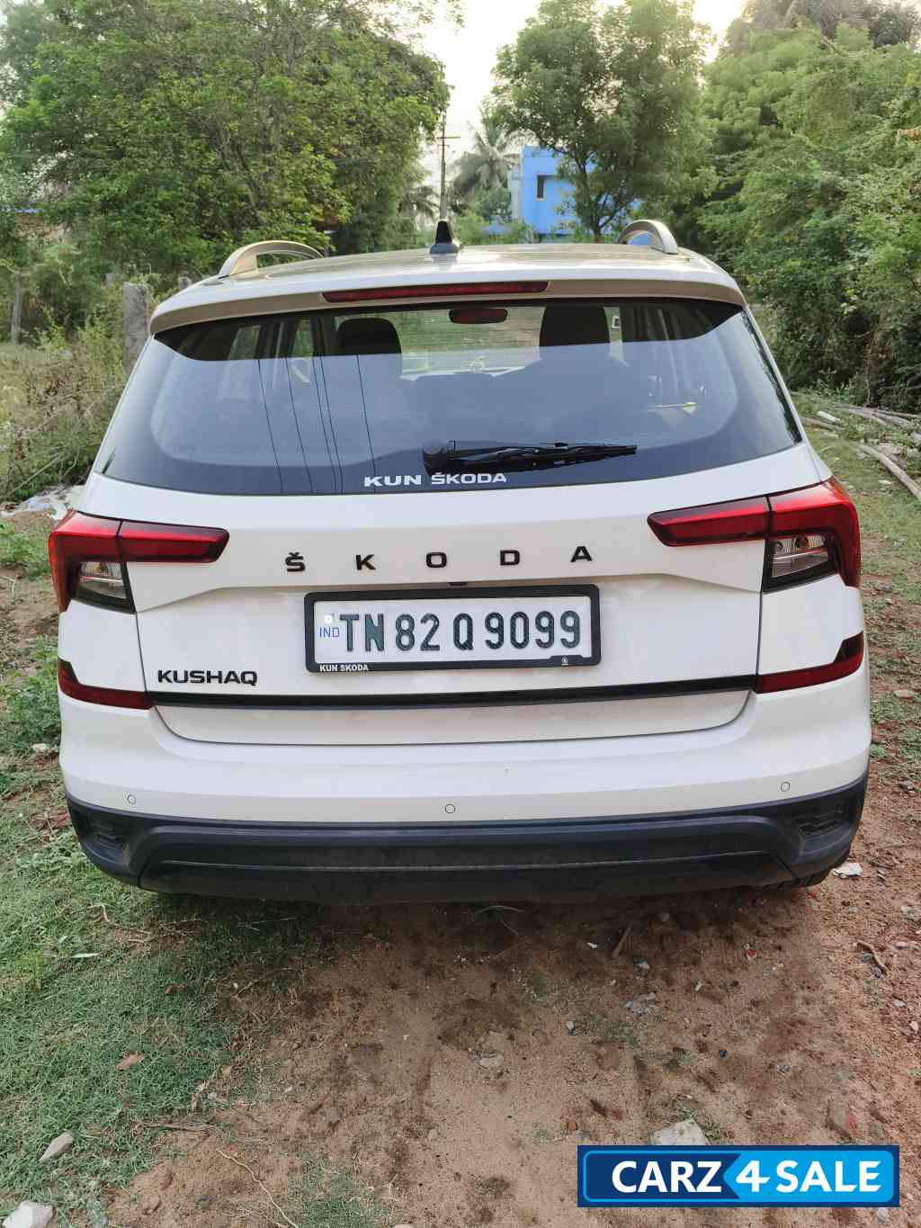 White Skoda Kushaq Mantikarlo