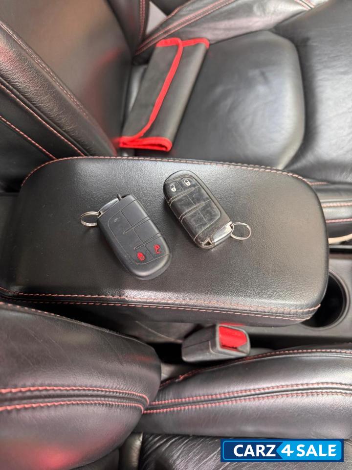 Jeep Compass Logitude (O)