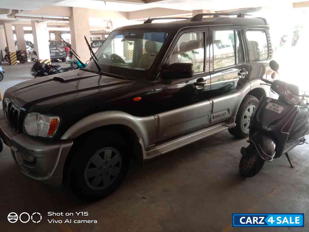 Mahindra Scorpio SLX