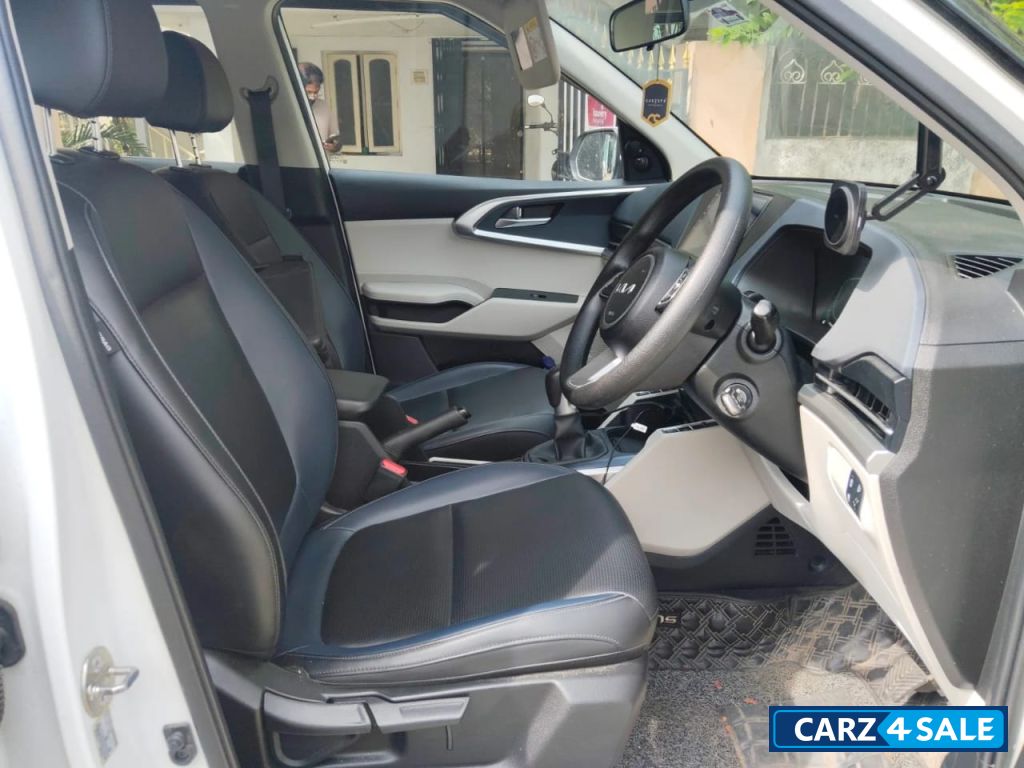 Kia Carens Prestige 1.5 Diesel iMT