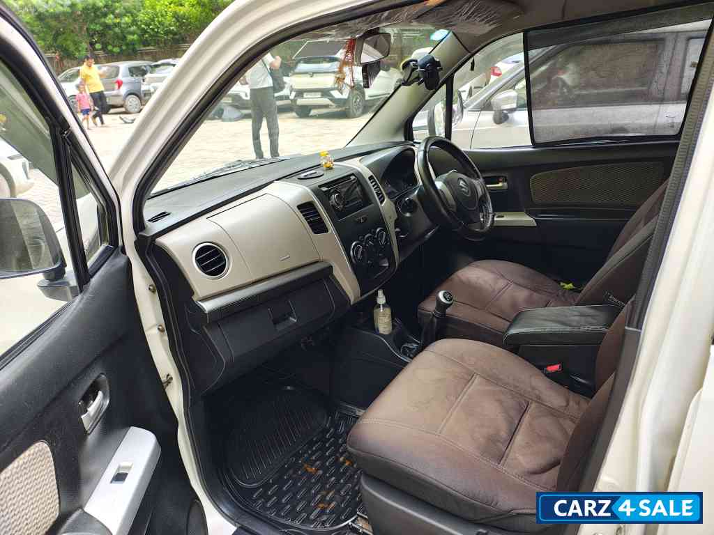 White Maruti Suzuki Wagon R Maruti WagonR LXI Petrol 2014
