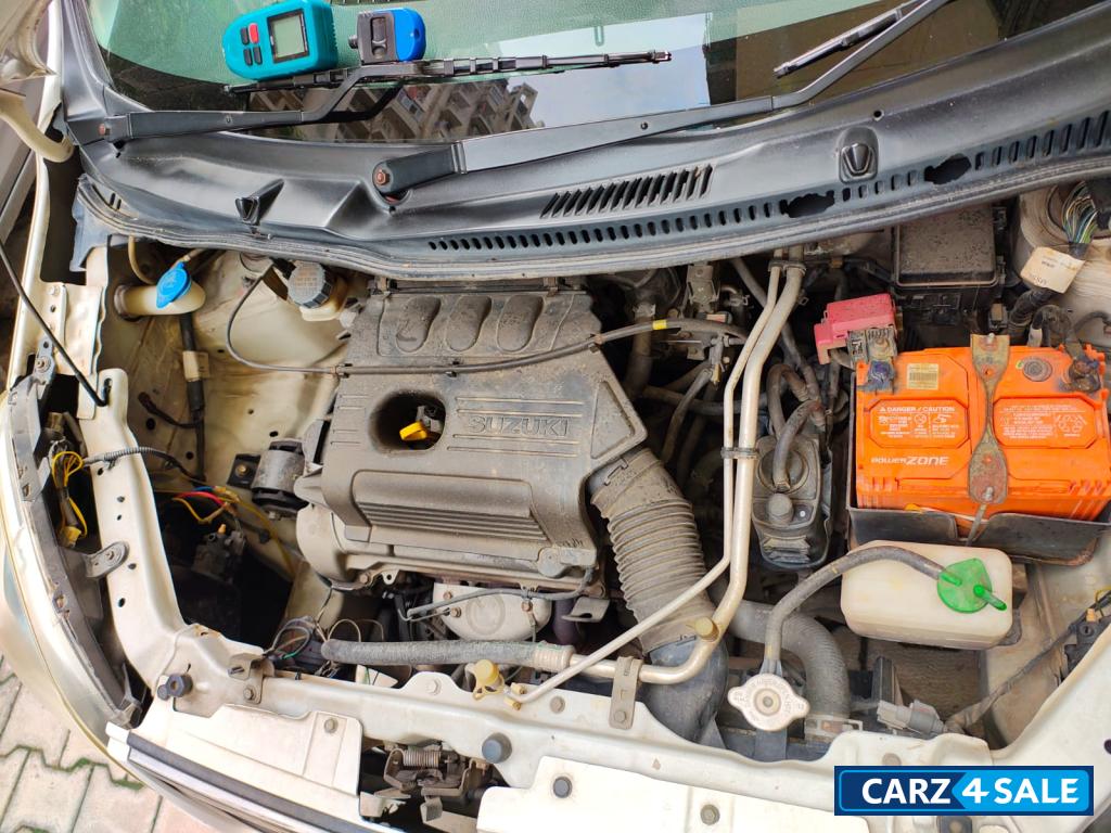 White Maruti Suzuki Wagon R Maruti WagonR LXI Petrol 2014