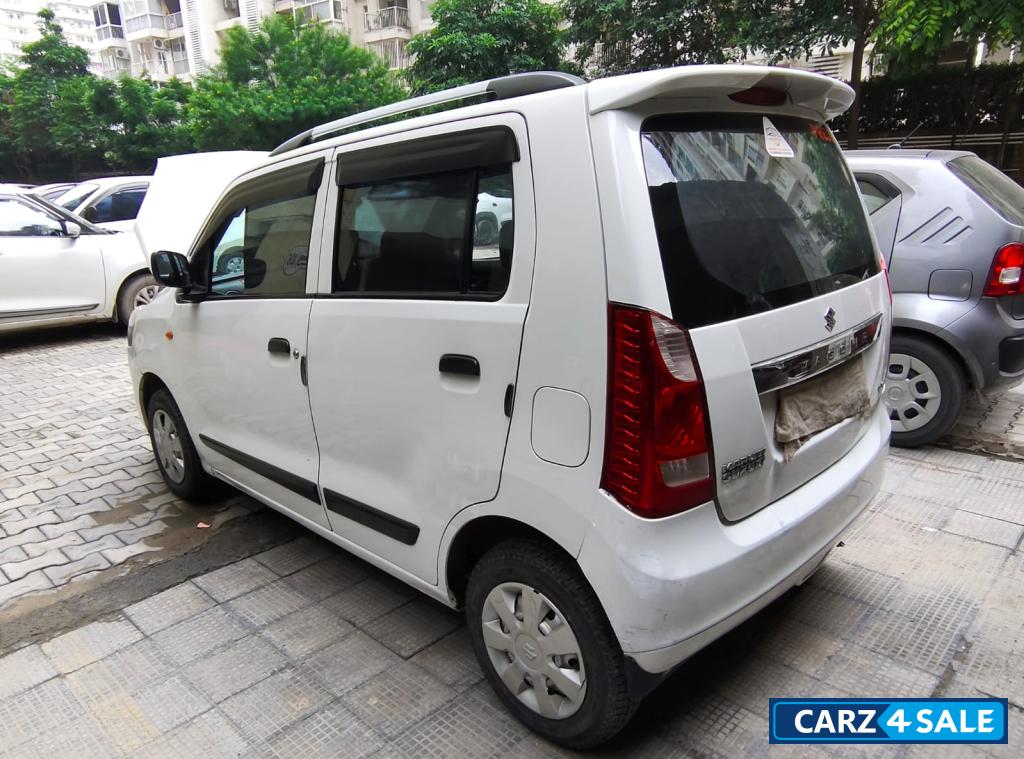 White Maruti Suzuki Wagon R Maruti WagonR LXI Petrol 2014