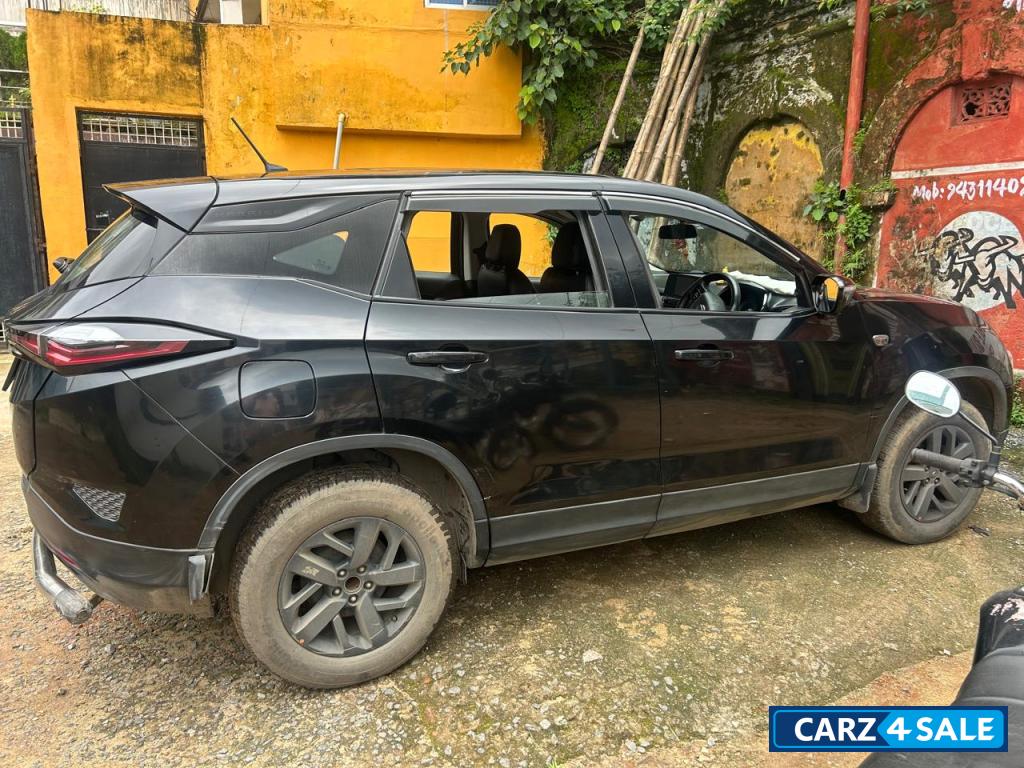 Tata Harrier XT WITH SUN ROOF DARK EDITION