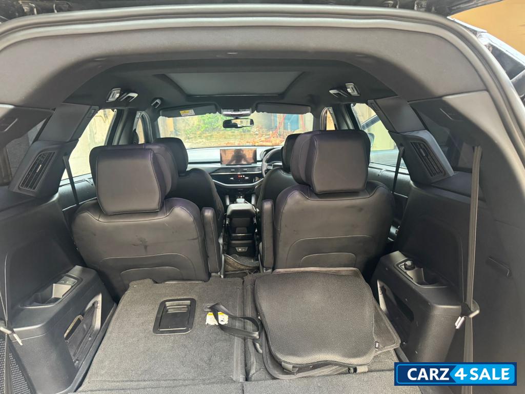 Oberon Blk Tata Safari Safari6sABS6P2DACC+Dk