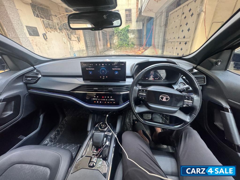 Oberon Blk Tata Safari Safari6sABS6P2DACC+Dk