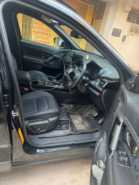 Oberon Blk Tata Safari Safari6sABS6P2DACC+Dk