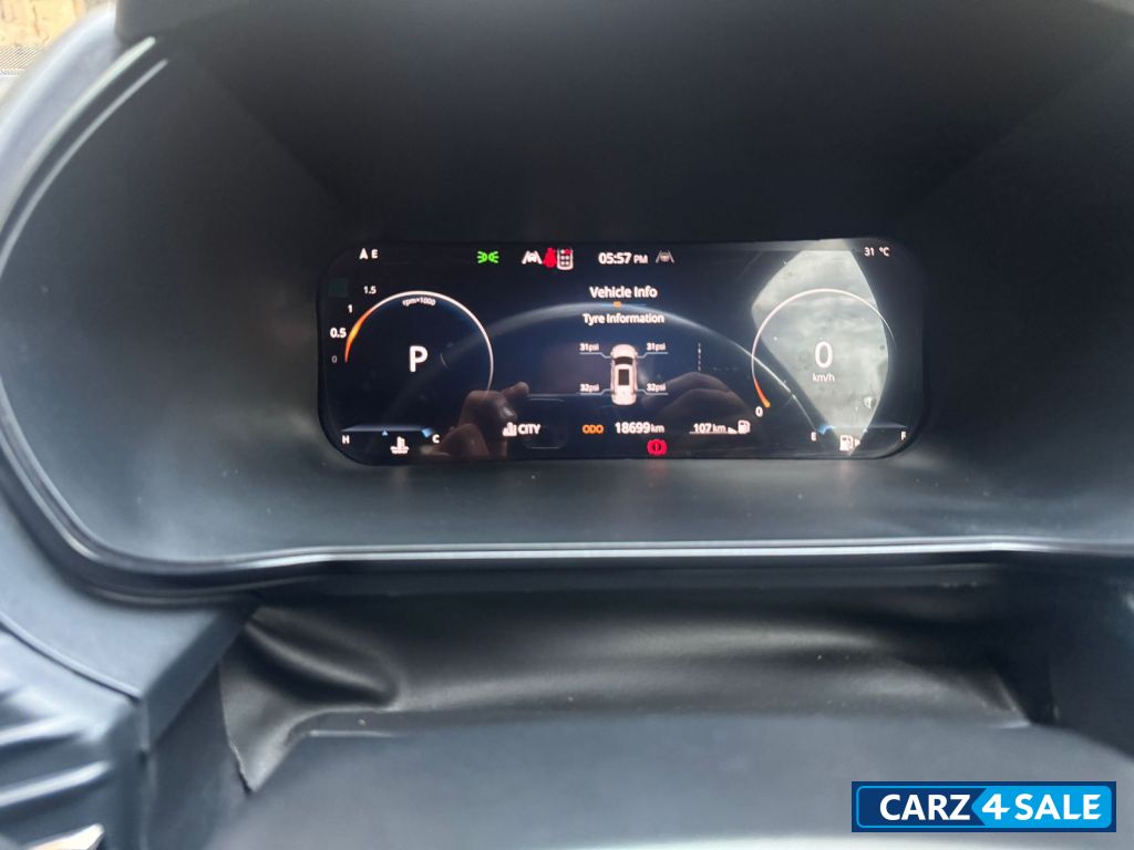 Oberon Blk Tata Safari Safari6sABS6P2DACC+Dk